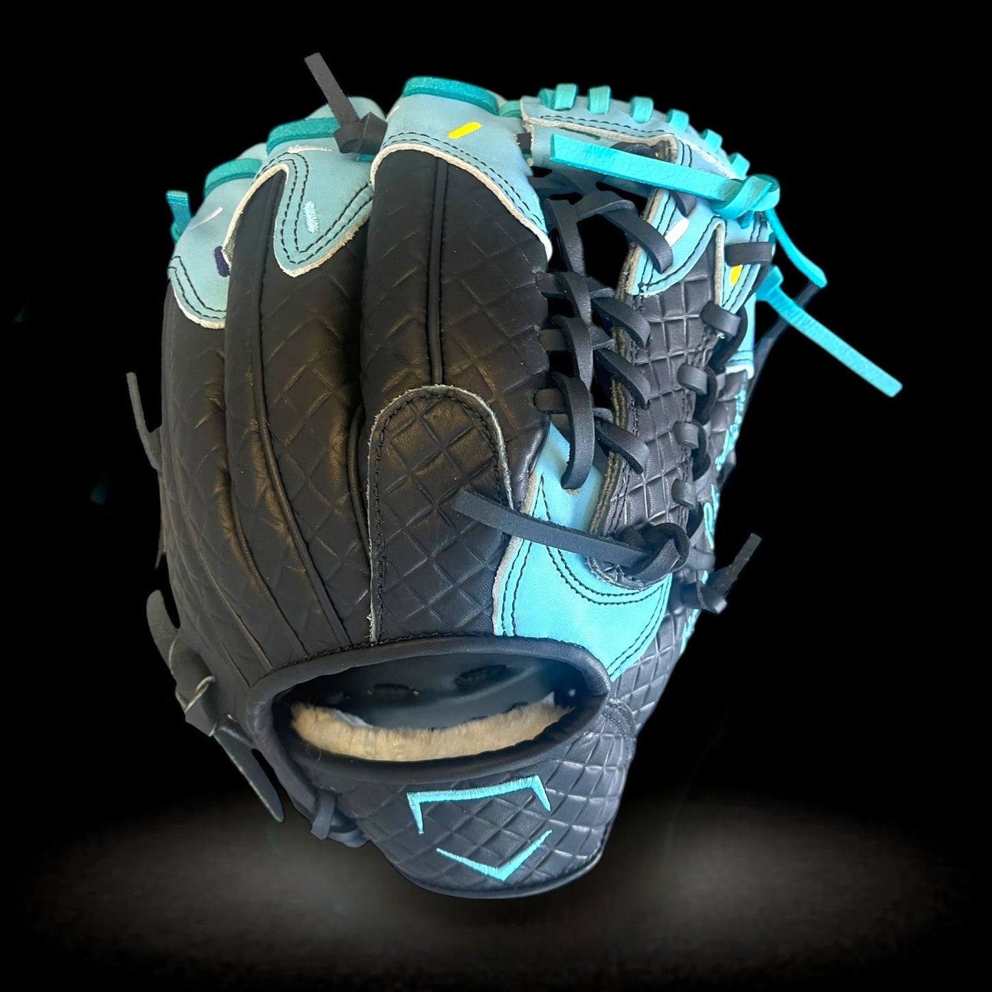 Custom Ballgloves Baby Blue Black Ice Cream Baseball Glove 11.5” Modified Trapeze